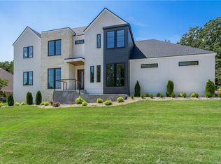 2107 NW Harvard Walk, Bentonville, AR 72712