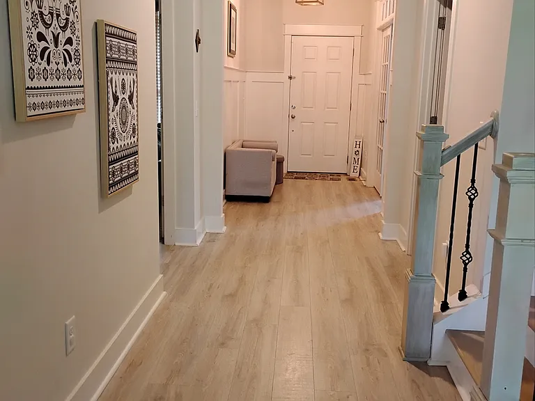 218 Caroline Way — Photo 3