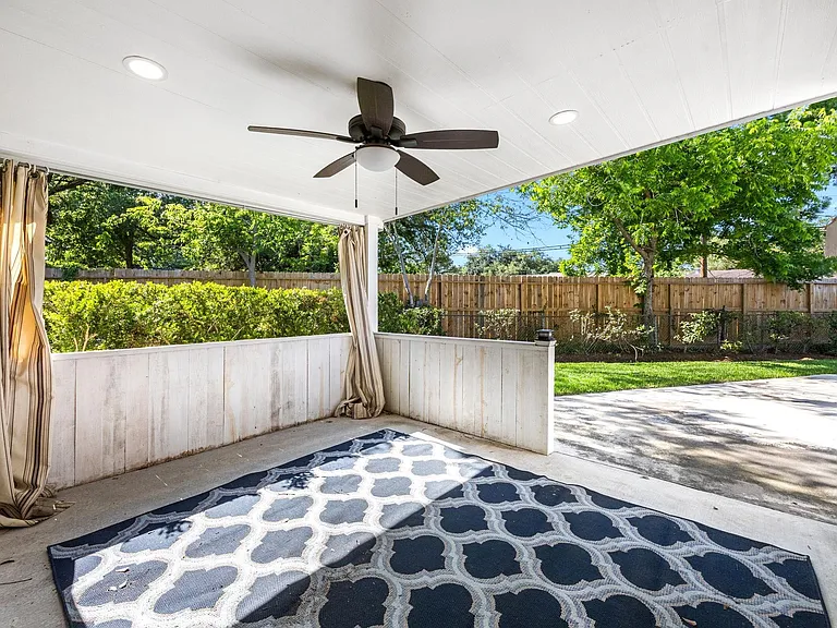10310 Mayfield Rd — Photo 37