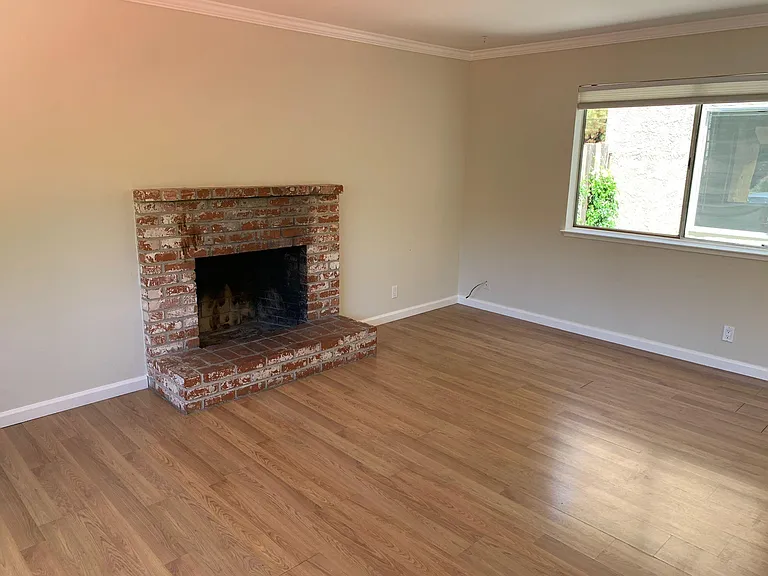 156 Belwood Ct — Photo 6