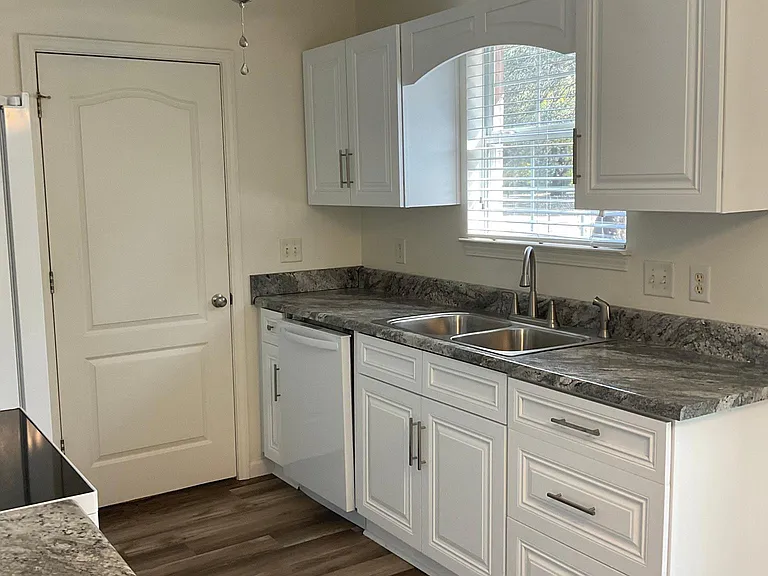 4404 Copperwood Pl — Photo 8