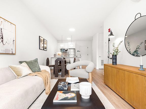 3rd image of 200 Monticello Ave #2