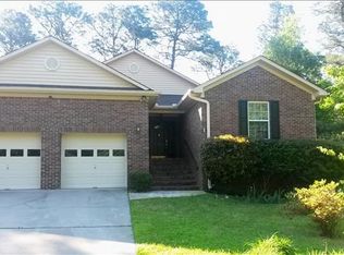 4 Candlewood Ln, Columbia, SC 29209