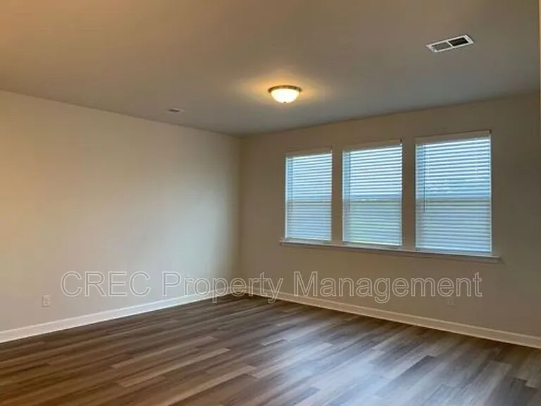 603 McLernon Trce — Photo 12