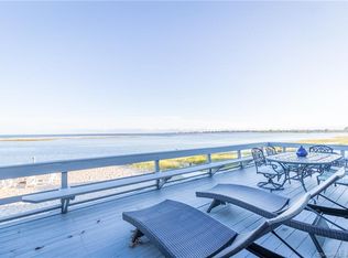 19 Smiths Point Rd, Milford, CT 06460