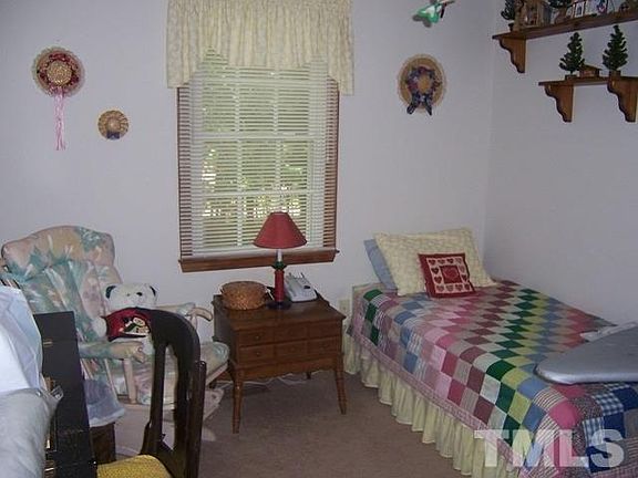 3rd image of 182 Black Cloud Dr