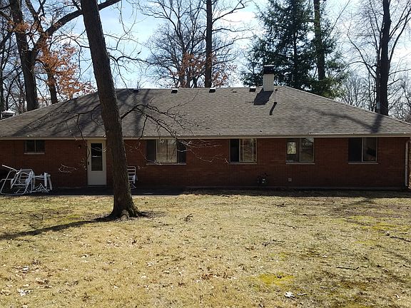 3rd image of 17165 Cherokee Dr