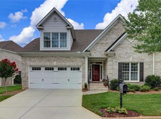 1816 Canaan Dr, Greensboro, NC 27408