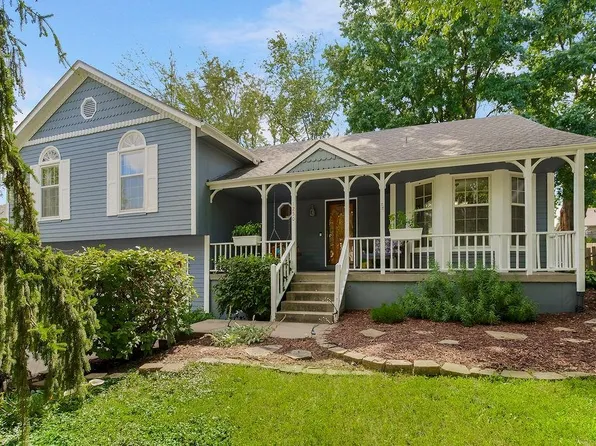 1250 NE Depot Dr, Lees Summit, MO 64086