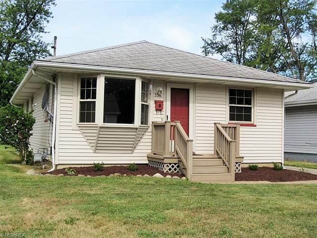 1st image of 556 Wesley Ave