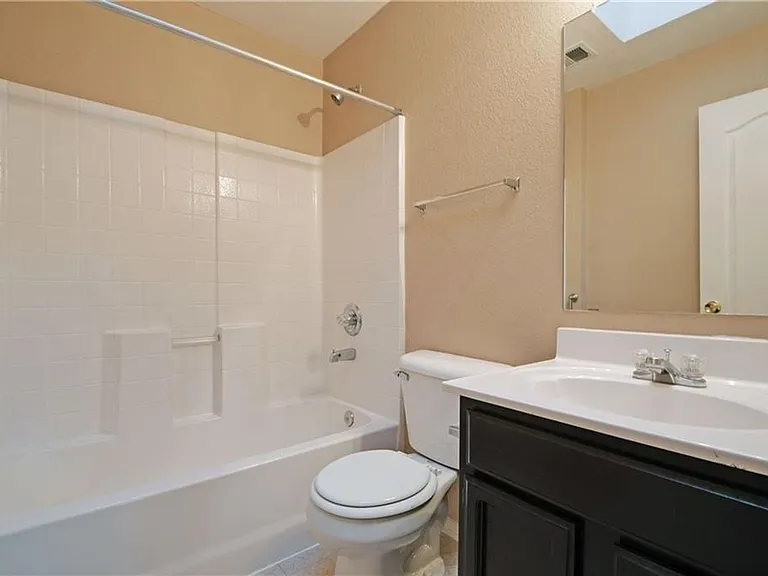 304 Jim Hofher Pl — Photo 9