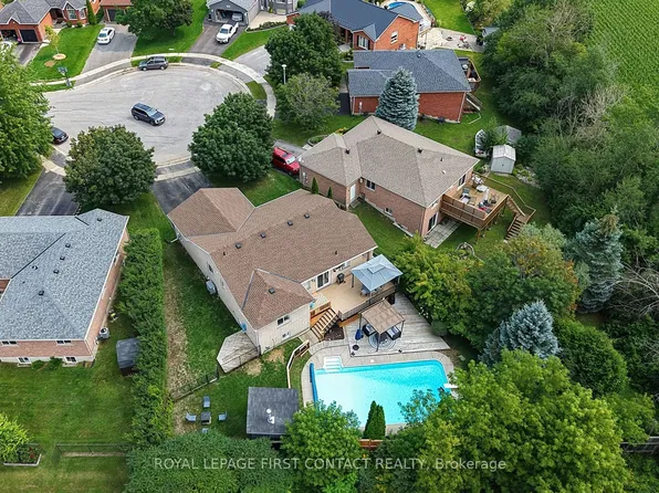 14 Hunter Ct, Springwater, ON L0L 1P0