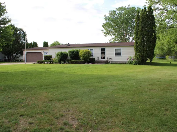 2001 N Mackenzie Ln, Mount Pleasant, MI 48858