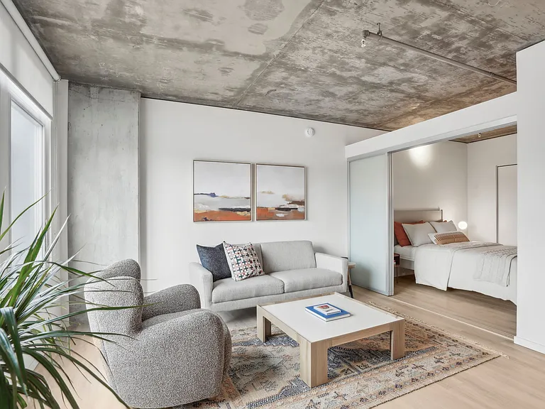 Splash Apartments — Photo 10