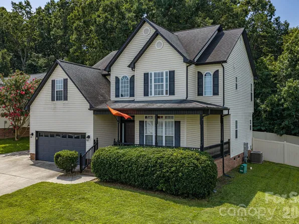 908 Carole Summey Dr, Dallas, NC 28034