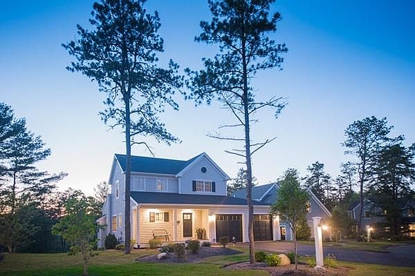 1st image of 17 White Spruce Ln