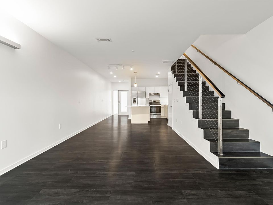 1st image of 1407 Beta Ln APT 312