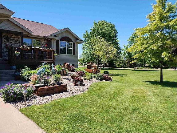 5th image of 3215 Conservancy Estates Ln