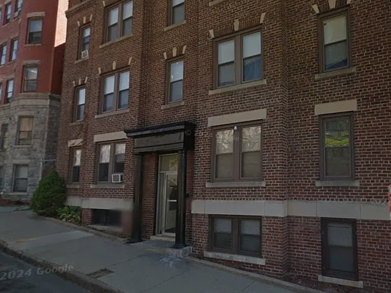 91 E Park St — Photo 1