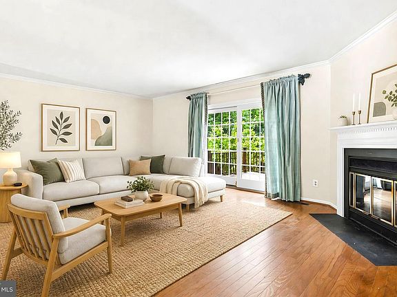 3rd image of 25 Wonderview Ct