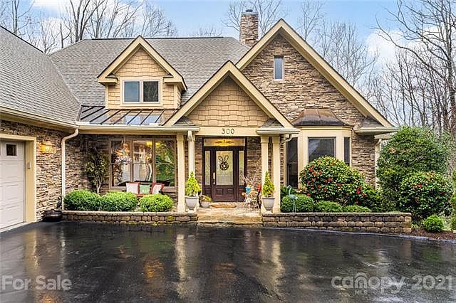 1st image of 300 N Windsong Ln