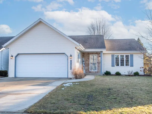 1426 Goldenrod CIRCLE, West Bend, WI 53095