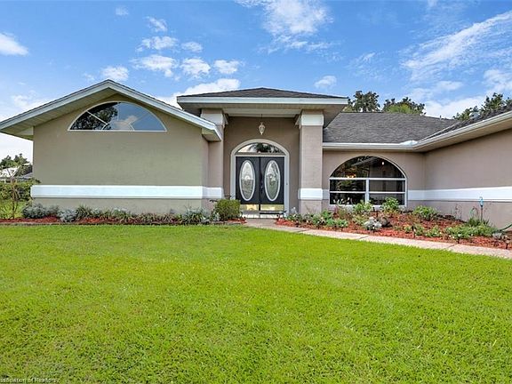 2nd image of 5916 Glens Ct