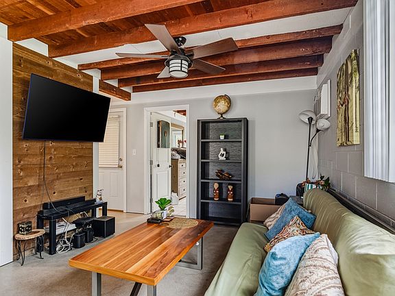 2nd image of 411D Kapahulu Ave #D