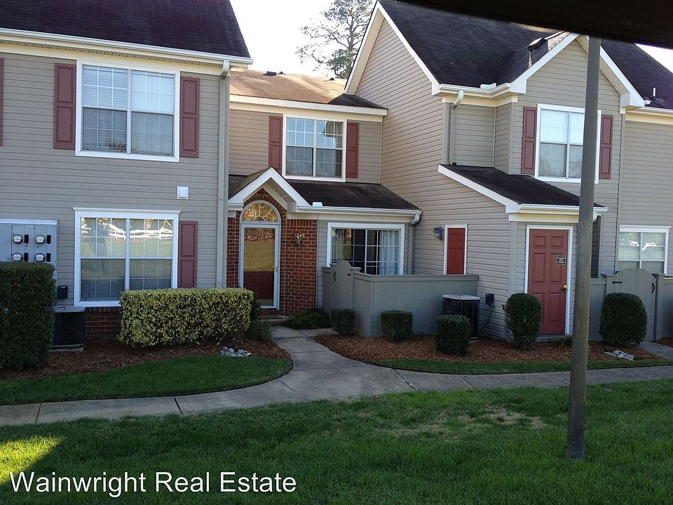 1st image of 3845 Lasalle Dr APT 109