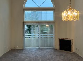4631 Kester Ave #201, Sherman Oaks, CA 91403