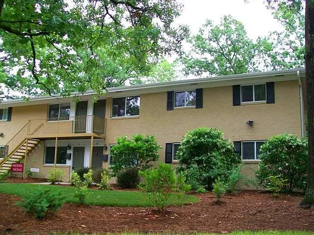 103 Sue Ann Ct #B — Photo 3