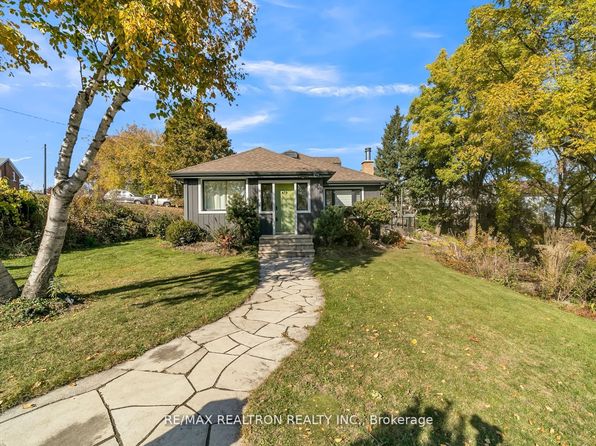 479 Millard Ave, Newmarket, ON L3Y 2A6
