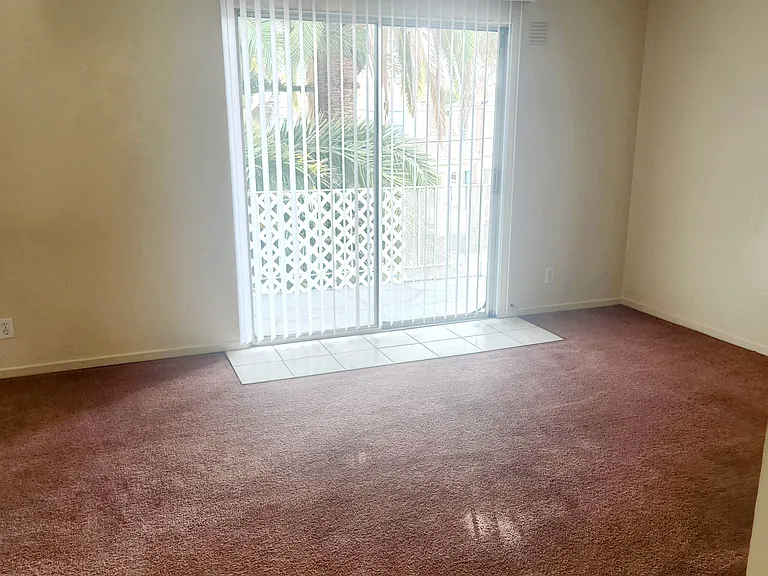 2125 10th Ave #10 — Photo 11