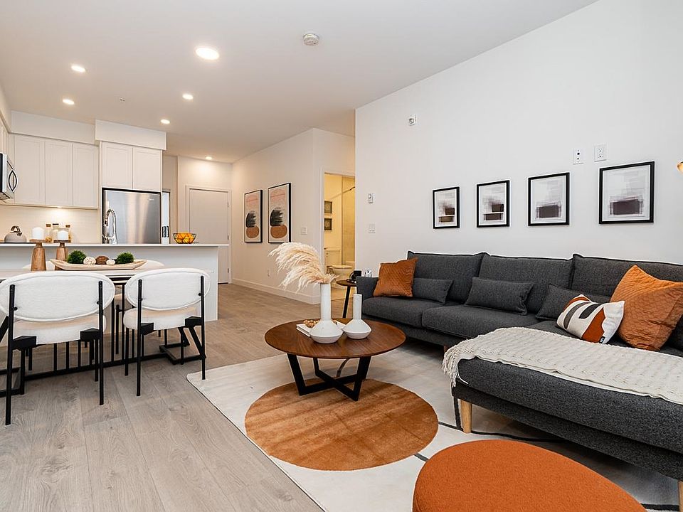 1st image of 808 Gauthier Ave #405