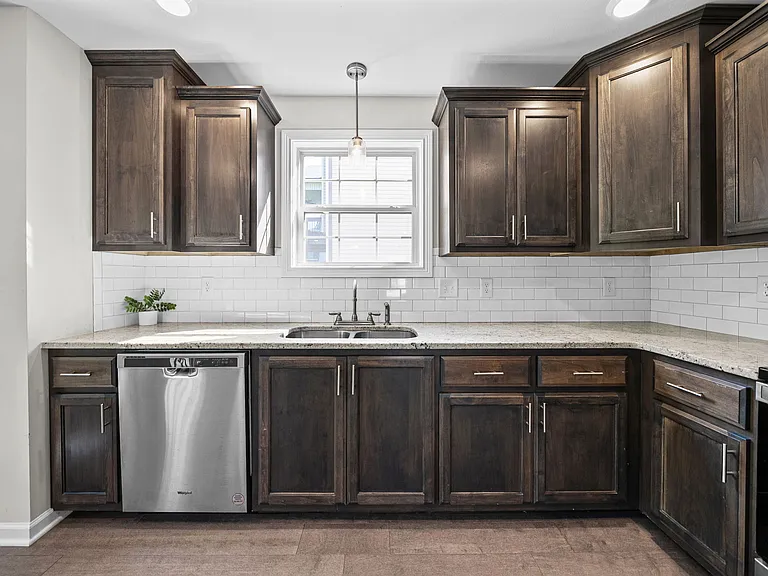 748 Jodine Ann Dr — Photo 12
