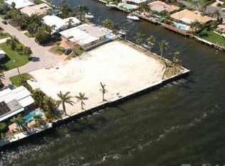 2861 NE 11th St, Pompano Beach, FL 33062