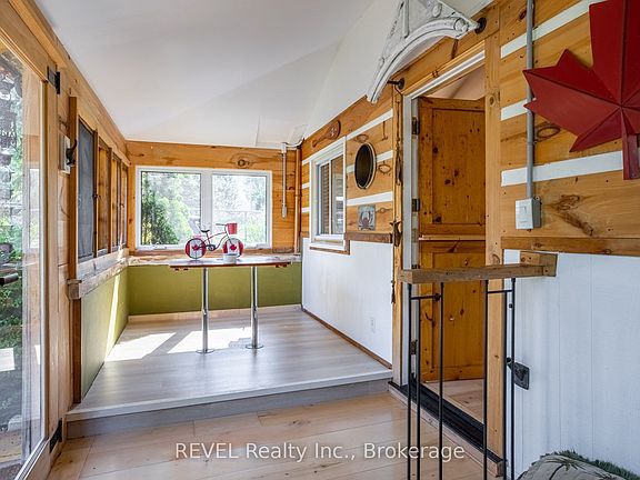 3rd image of 3816 Crystal Beach Dr