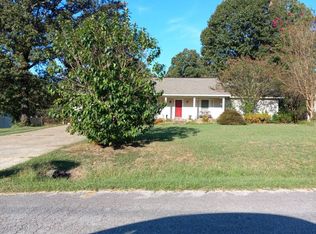 10741 Cobblestone Dr, Cottondale, AL 35453