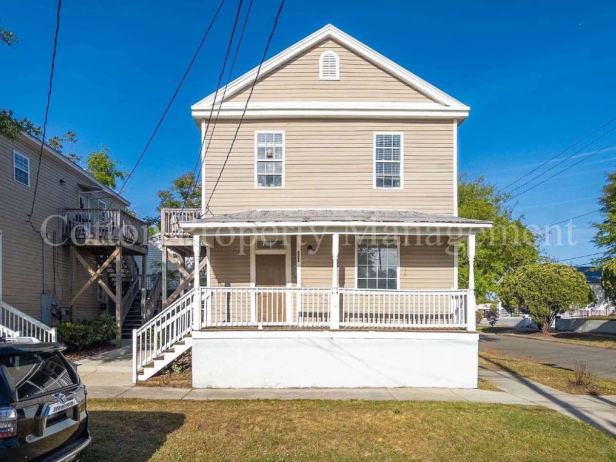 Building Photo - 923 N 5th Ave #A