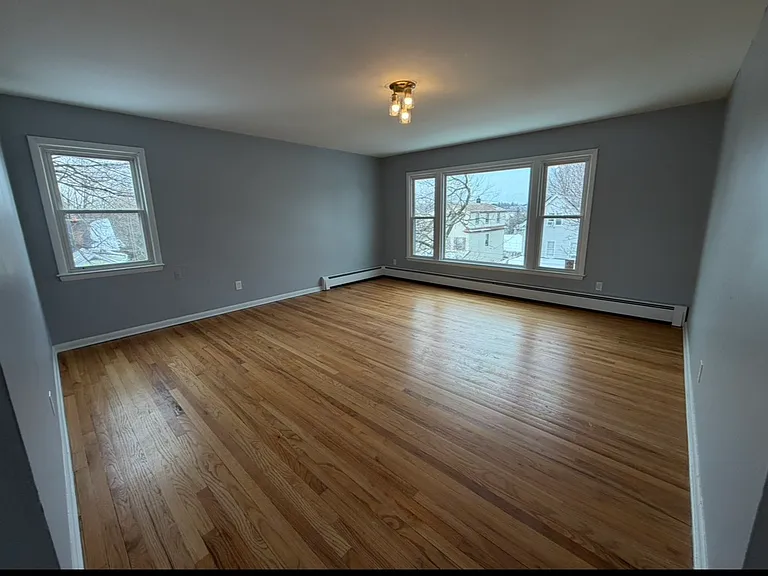 32 Brady Ave #2 — Photo 8
