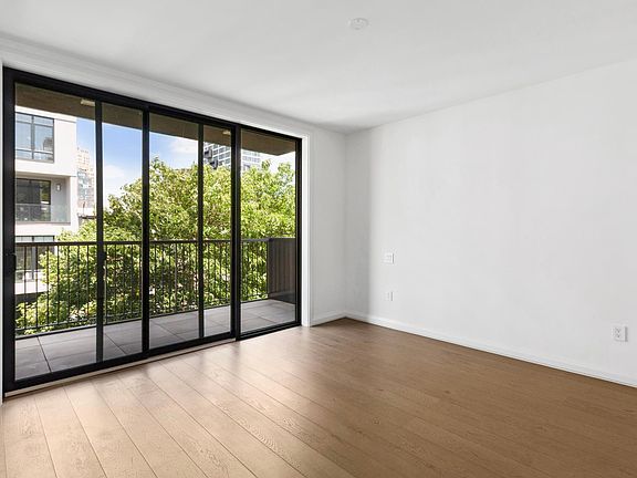 4th image of 51 Saint Marks Pl Floor 2