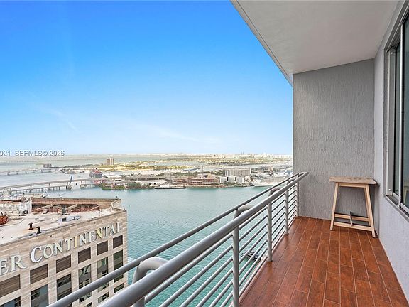 2nd image of 335 S Biscayne Blvd Ph Uph02