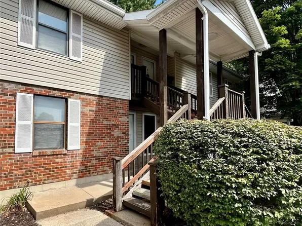 1935 Suns Up Way, Florissant, MO 63031