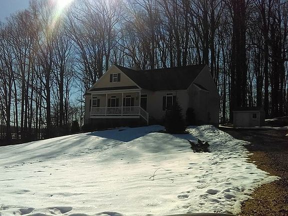 3rd image of 6547 Lovers Ln
