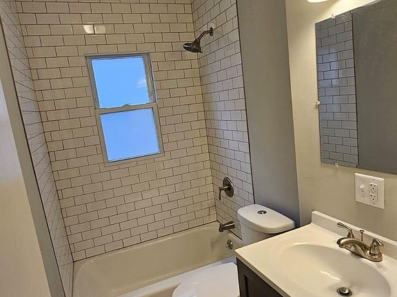 5th image of 506 Narva Pl