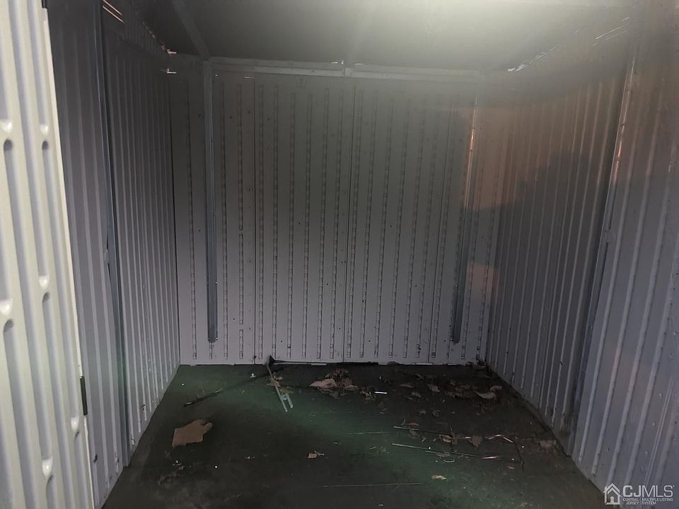 2nd image of 20 Dane St