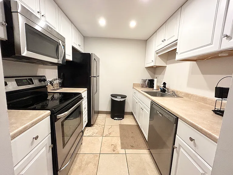 670 Massachusetts Ave #3 — Photo 6