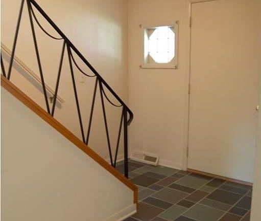 2nd image of 7530 Glencrest Ave