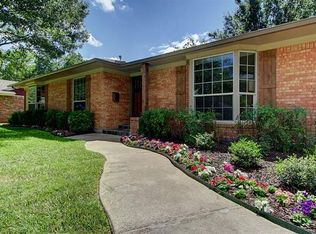6320 Town Hill Ln, Dallas, TX 75214