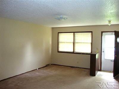 3rd image of 6505-6507 W Evergreen Cir